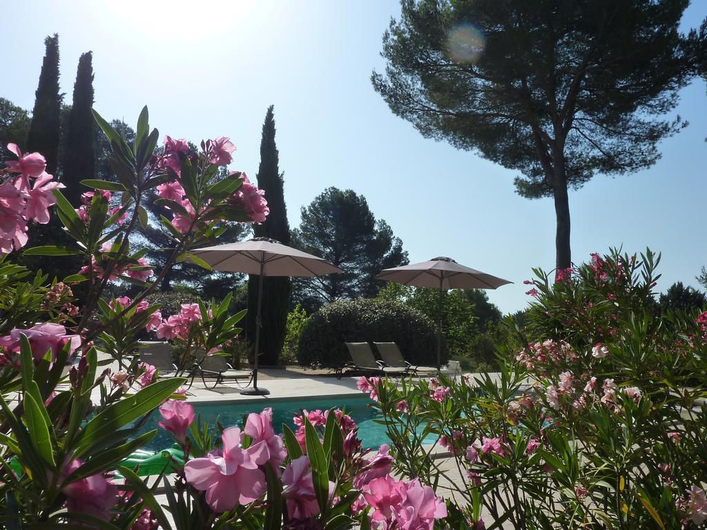 Bed and Breakfast Les Mazets Du Luberon Puget Exterior foto