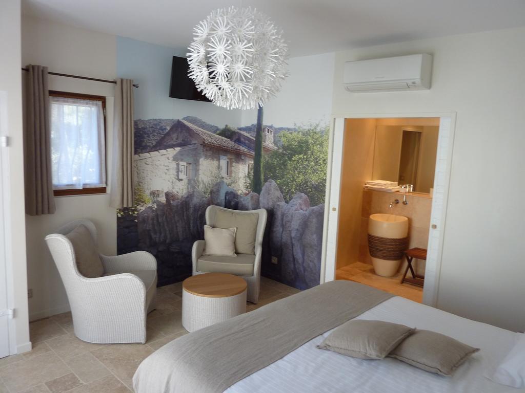Bed and Breakfast Les Mazets Du Luberon Puget Habitación foto