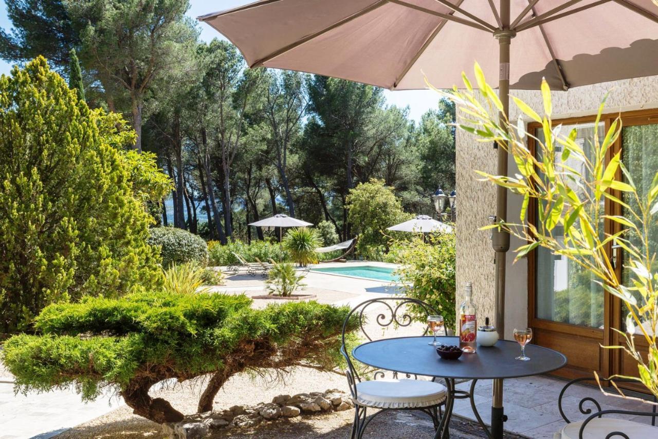 Bed and Breakfast Les Mazets Du Luberon Puget Exterior foto