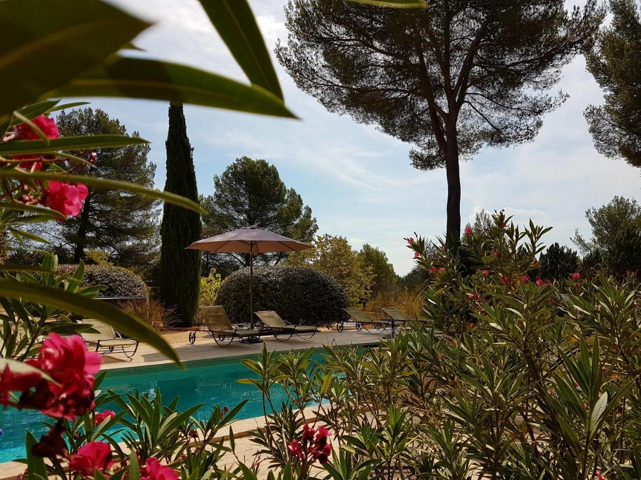 Bed and Breakfast Les Mazets Du Luberon Puget Exterior foto