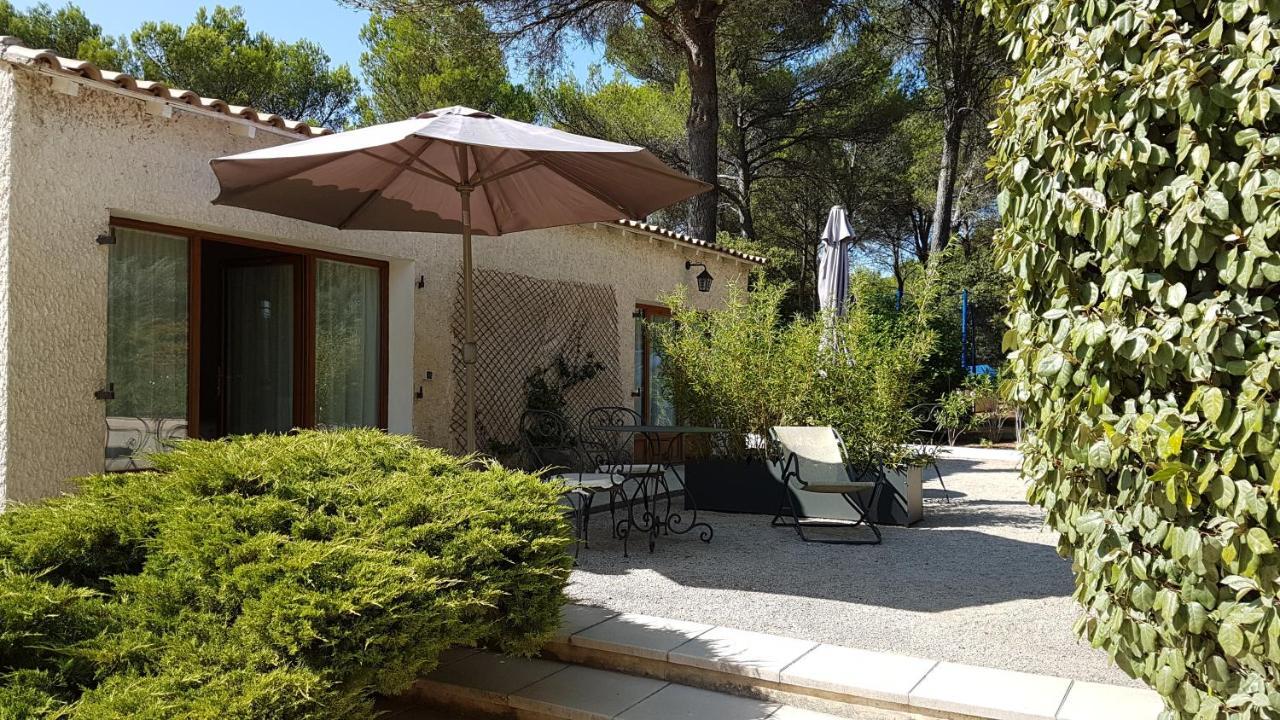 Bed and Breakfast Les Mazets Du Luberon Puget Exterior foto